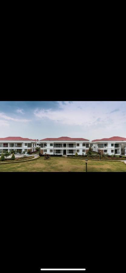 Mizzle Exotica Lonavala Apartment Exterior photo